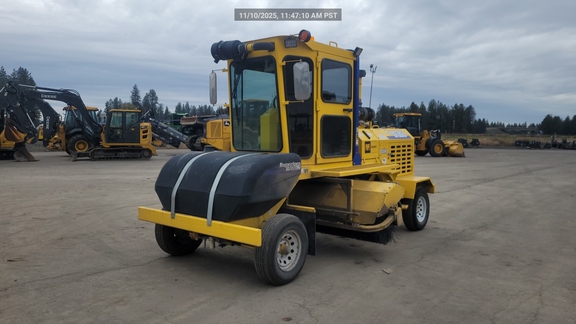 2023 Superior Broom DT74J