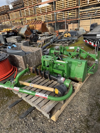 2015 John Deere 1025R