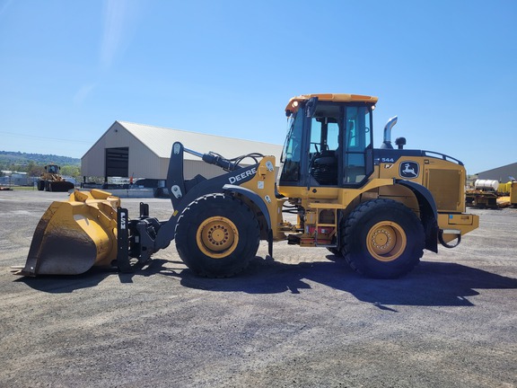 2022 John Deere 544P