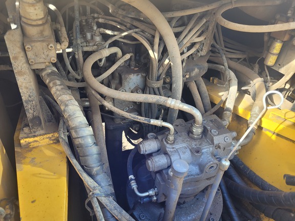 2012 John Deere 250GLC