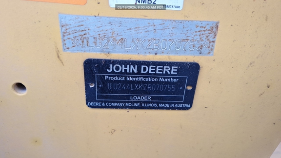 2023 John Deere 244L
