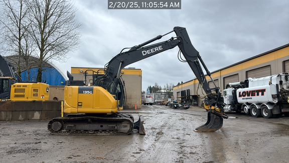 2019 John Deere 135G