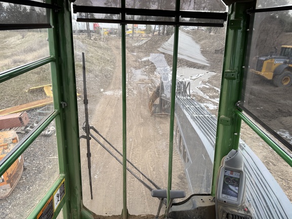 2023 John Deere 2956G