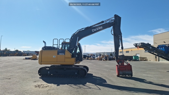 2021 John Deere 130GLC