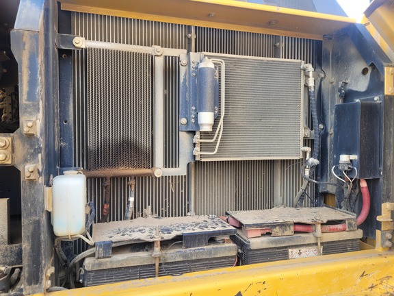 2012 John Deere 250GLC