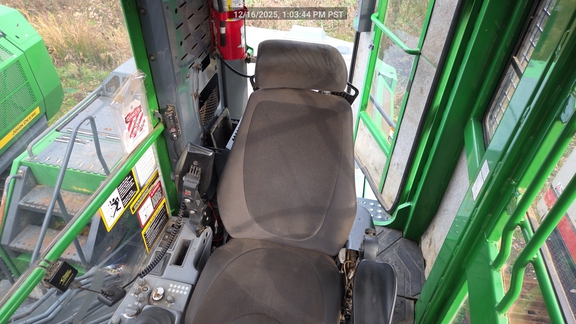 2016 John Deere 3156G