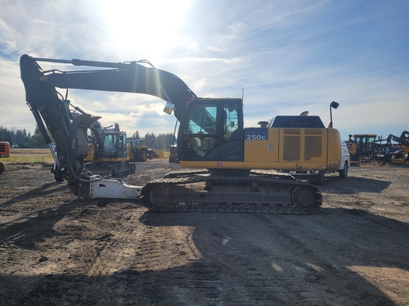 2012 John Deere 250GLC