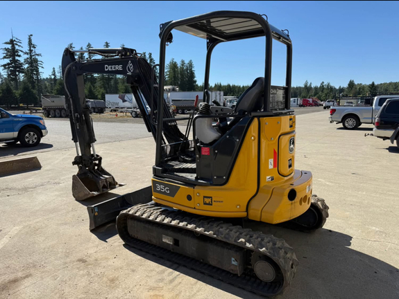 2022 John Deere 35G