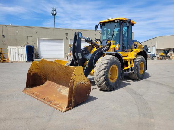 2022 John Deere 544P