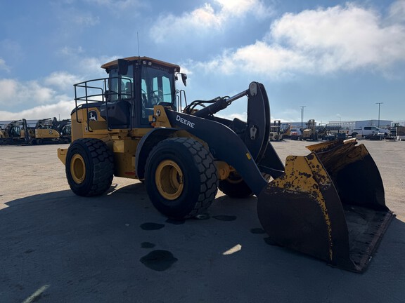 2023 John Deere 724PHL