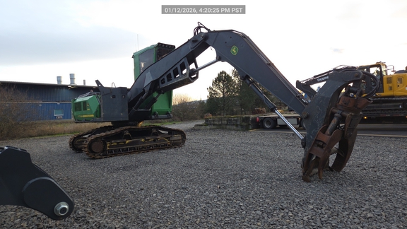 2016 John Deere 3156G