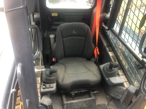 2024 John Deere 325G