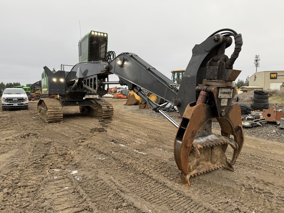 2023 John Deere 2956G