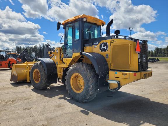 2022 John Deere 544P