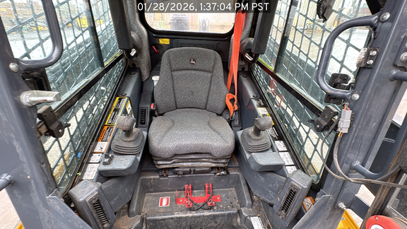 2023 John Deere 333G