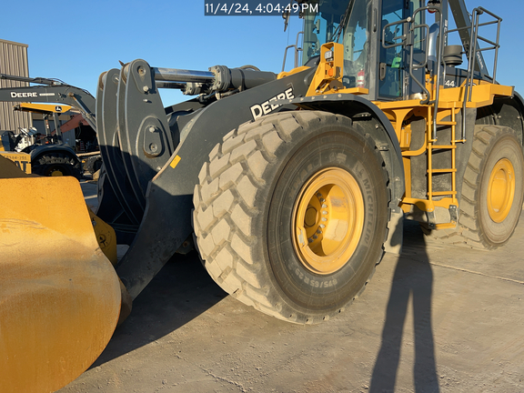 2022 John Deere 844LAH