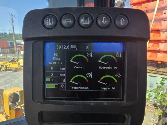 2017 John Deere 744K