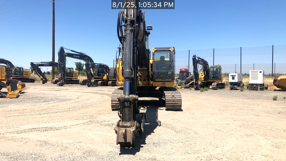 2022 John Deere 245G