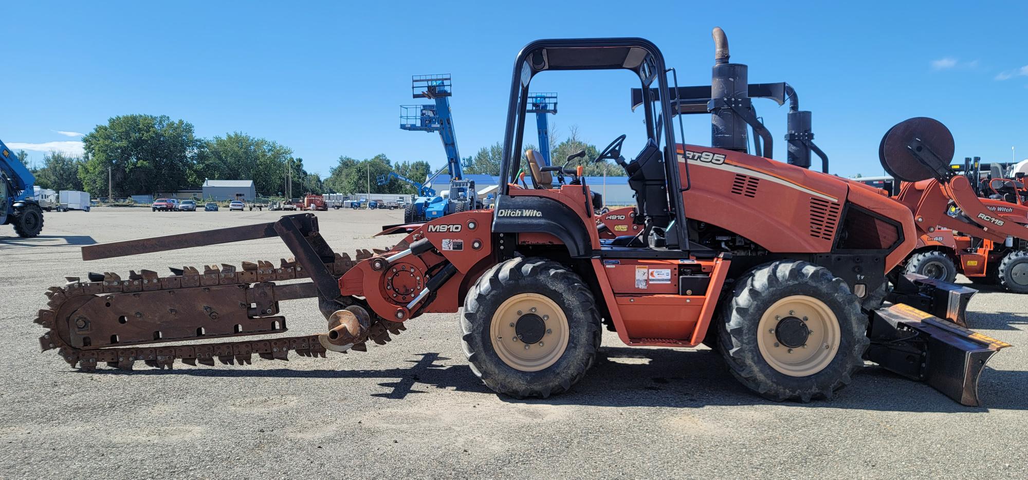 2008 Ditch Witch RT95M
