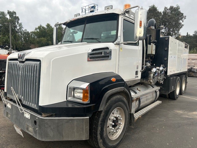2018 Western Star 4700SB