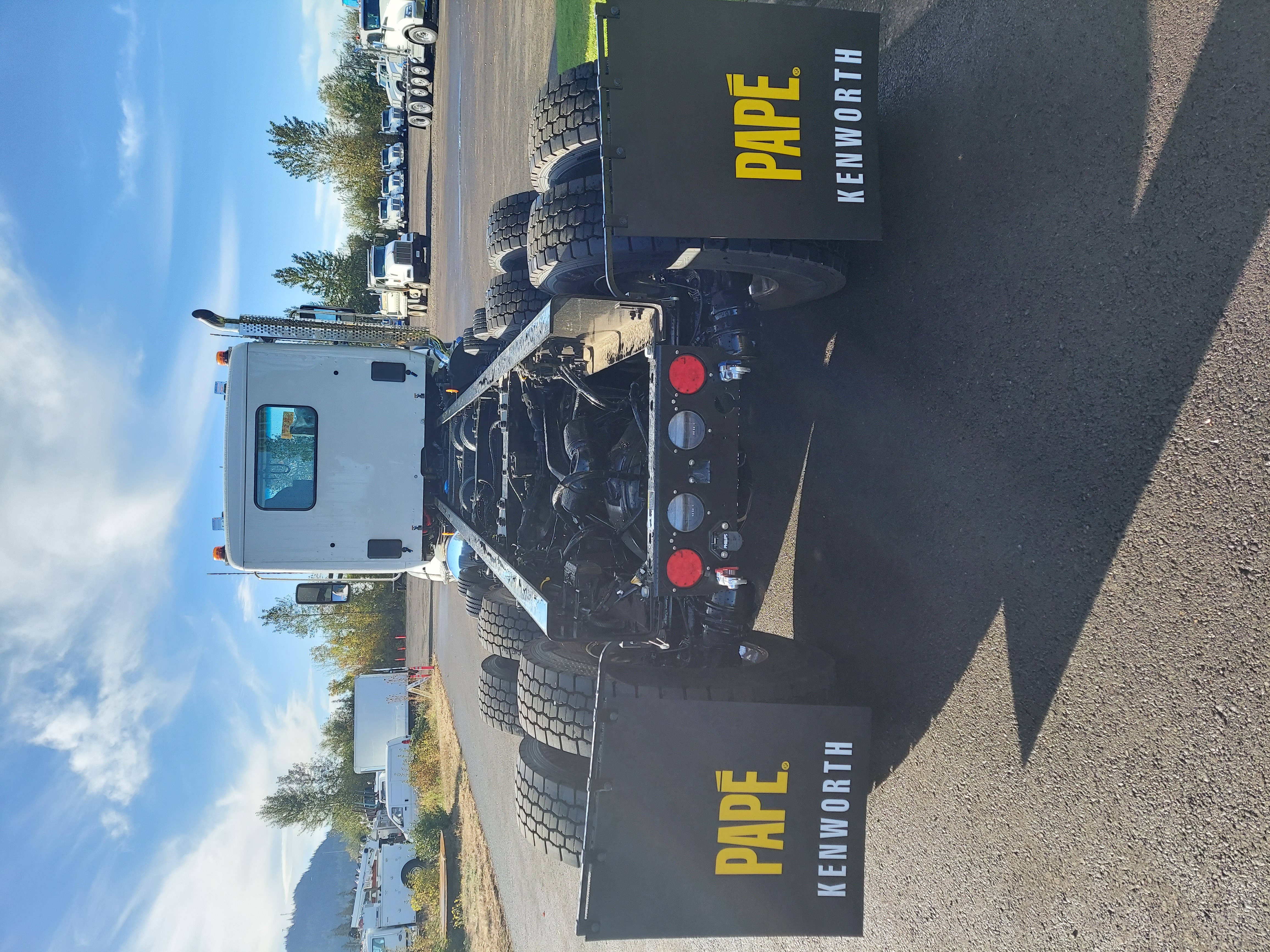2026 Kenworth T880
