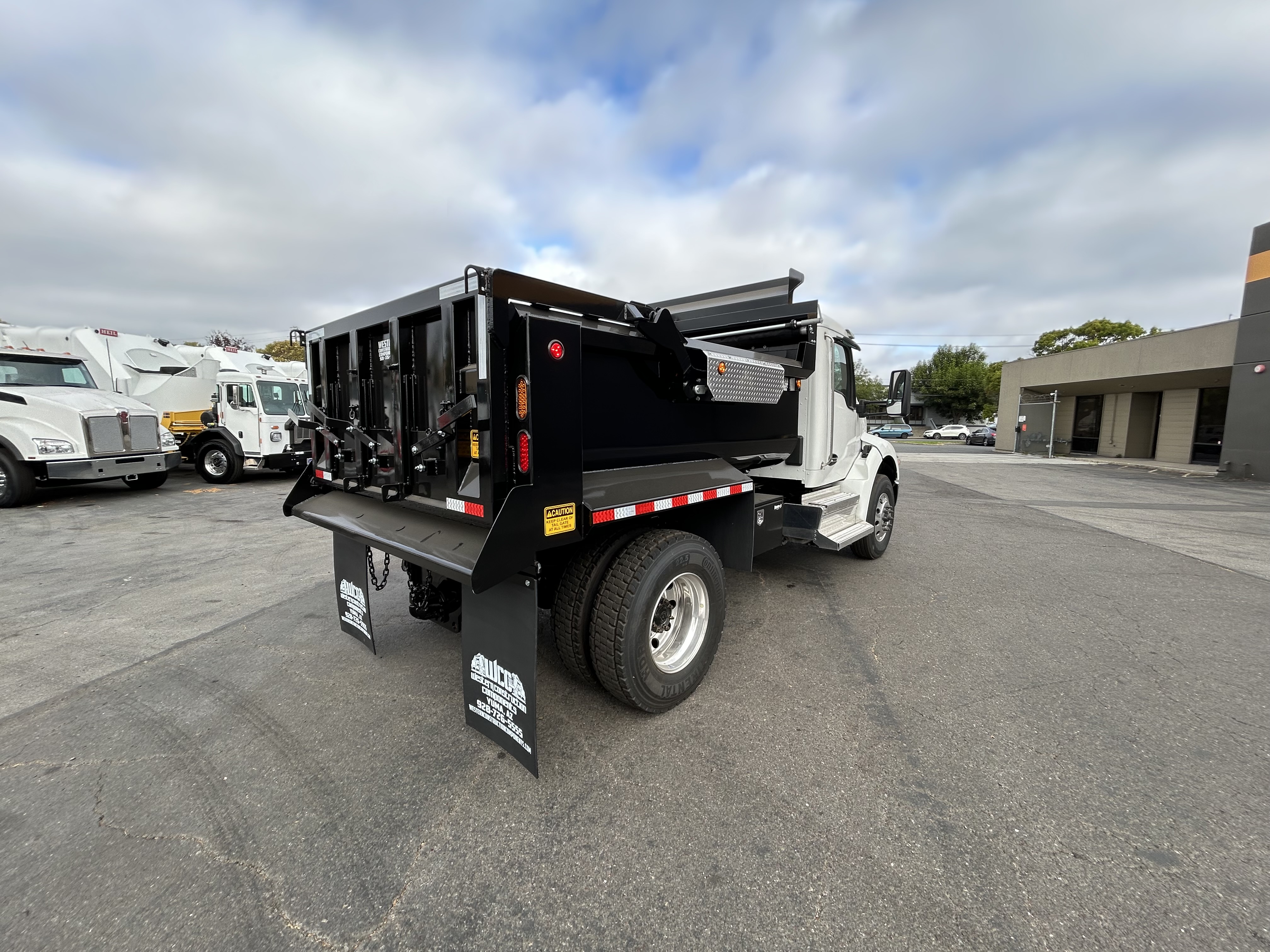 2025 Kenworth T280