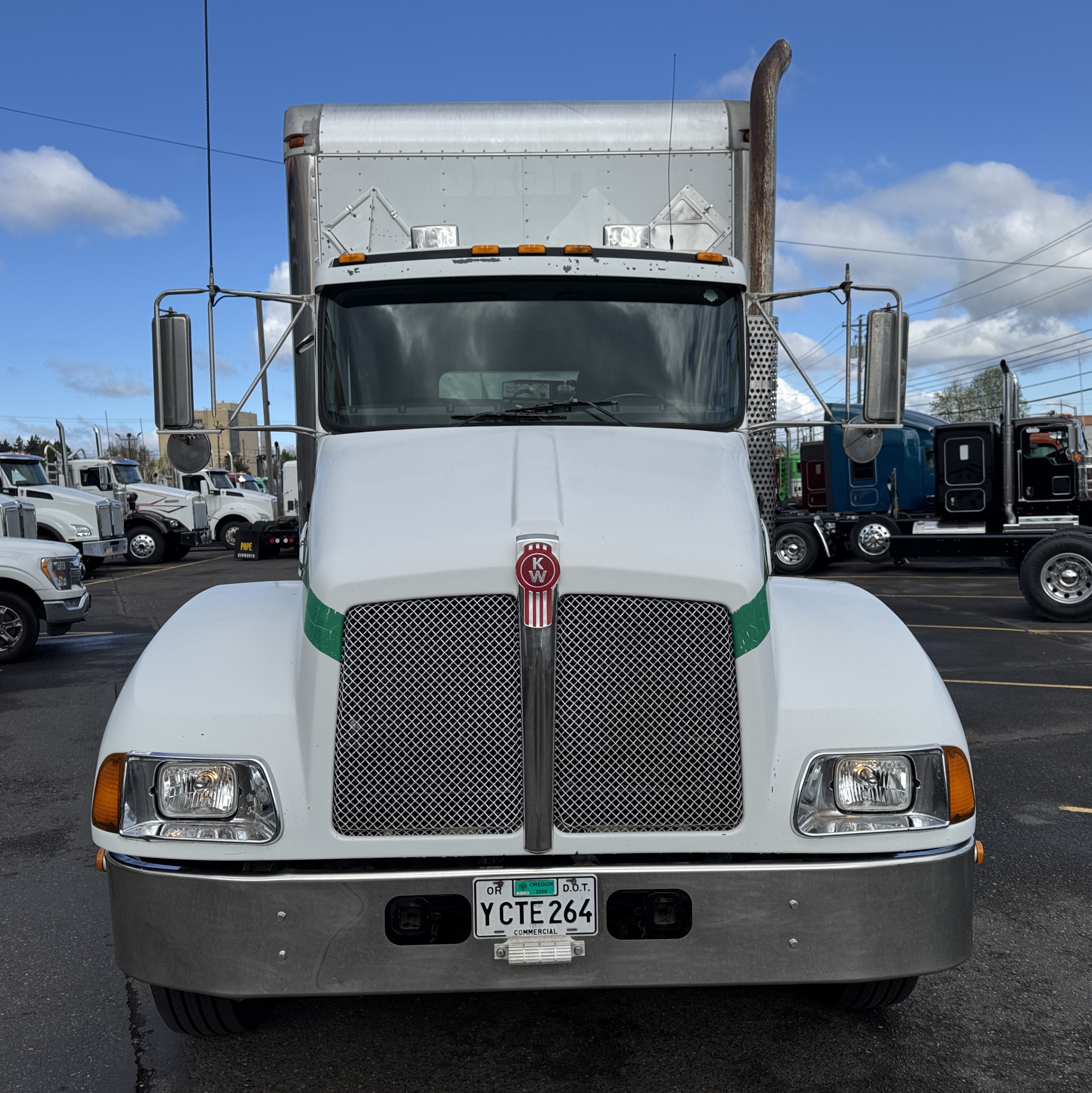 2008 Kenworth T300