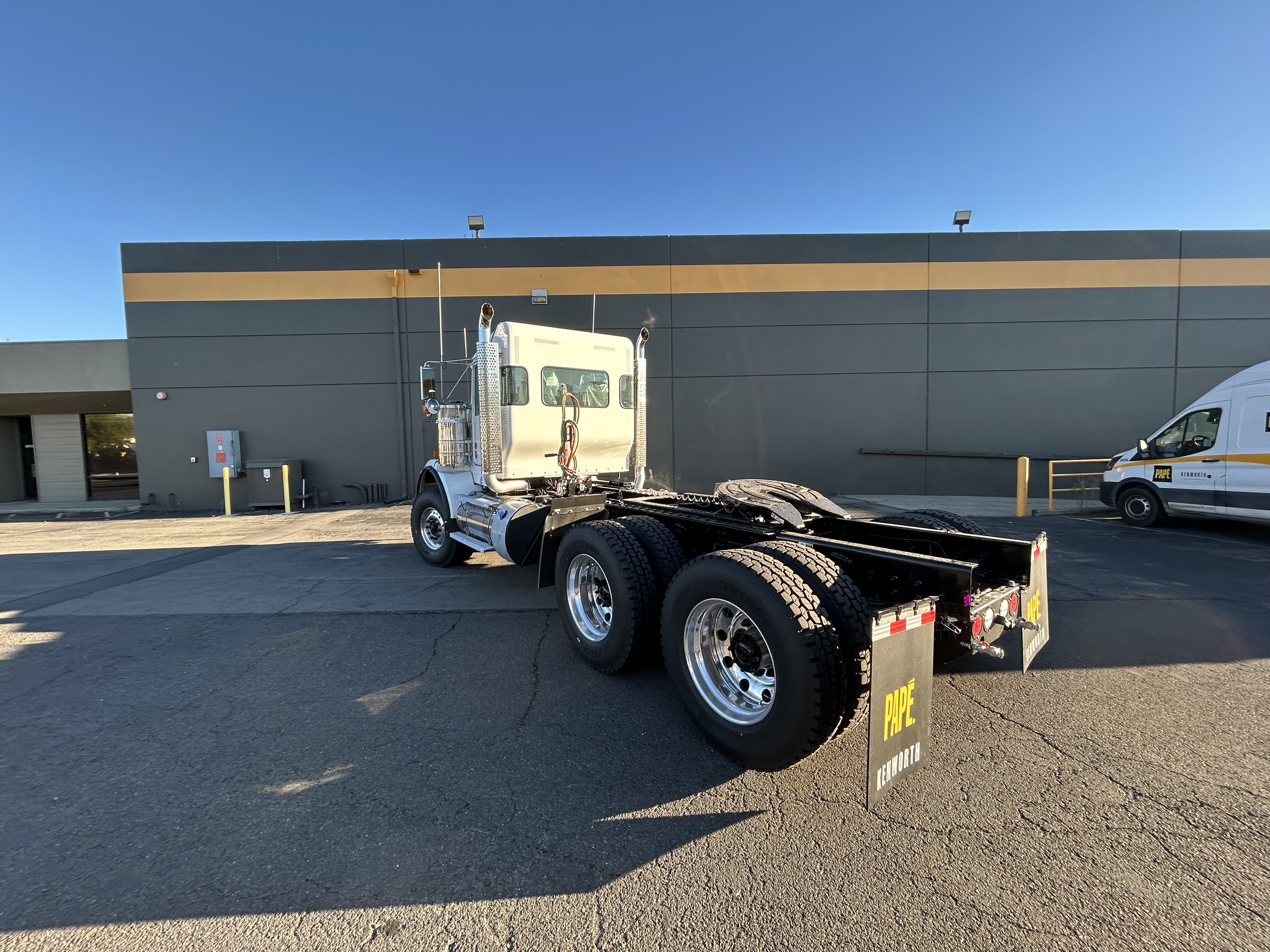 2026 Kenworth T800
