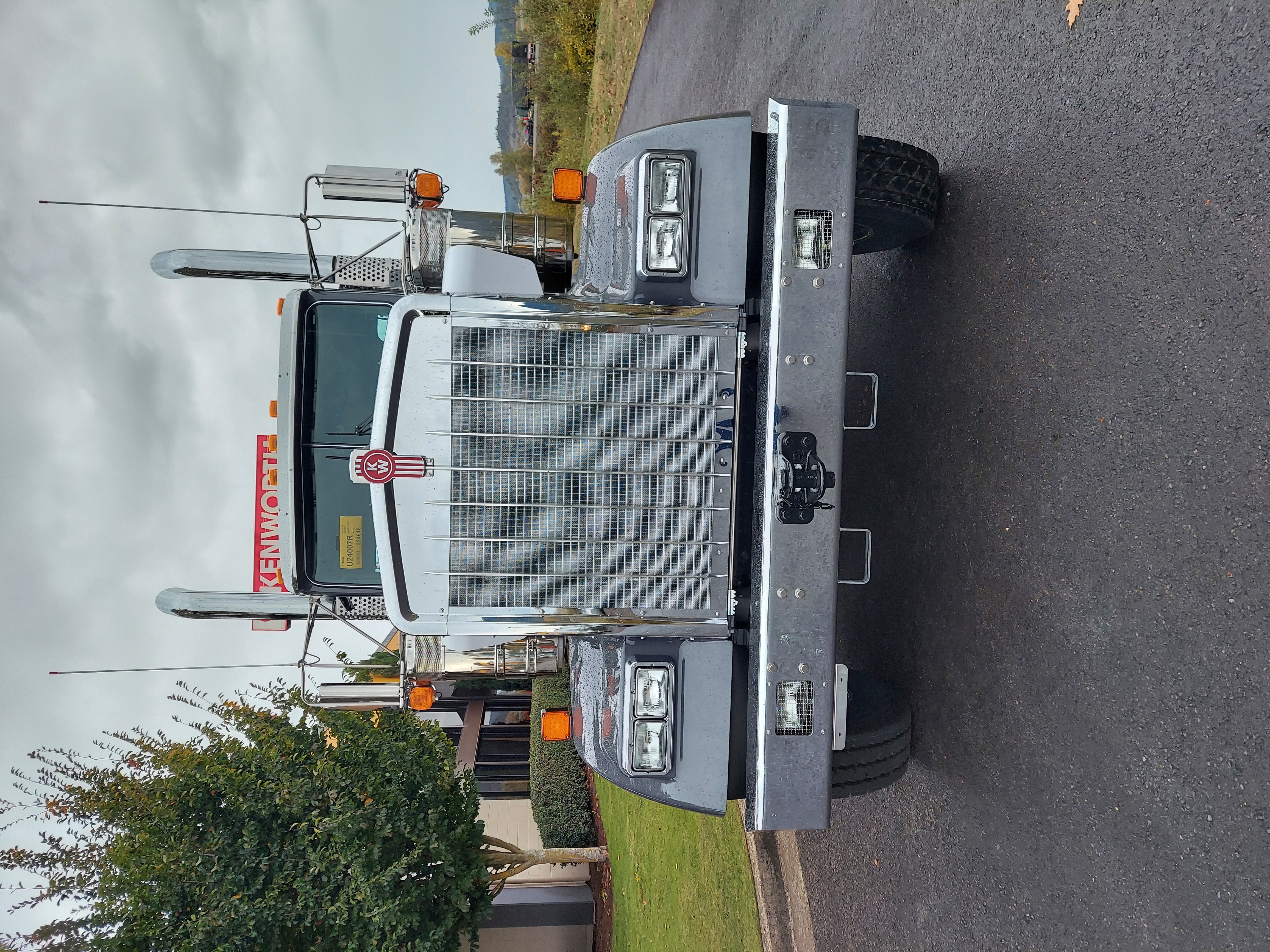 2026 Kenworth W900