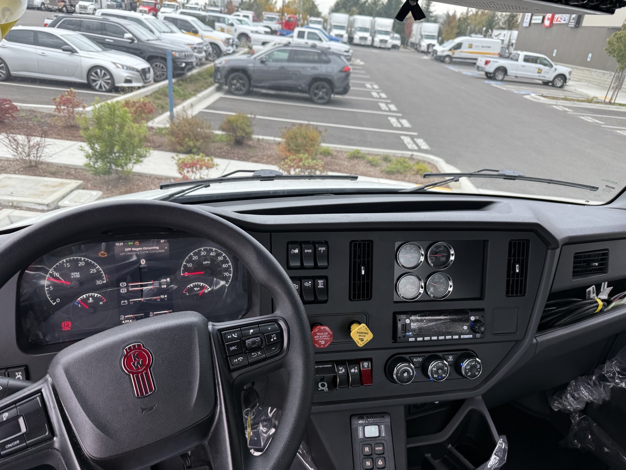 2025 Kenworth T380