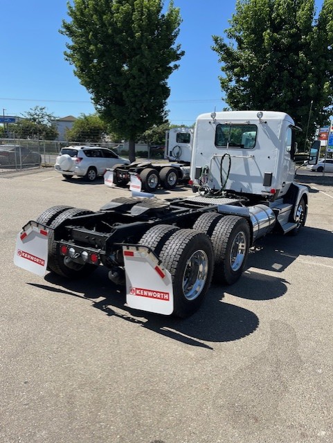 2024 Kenworth T680