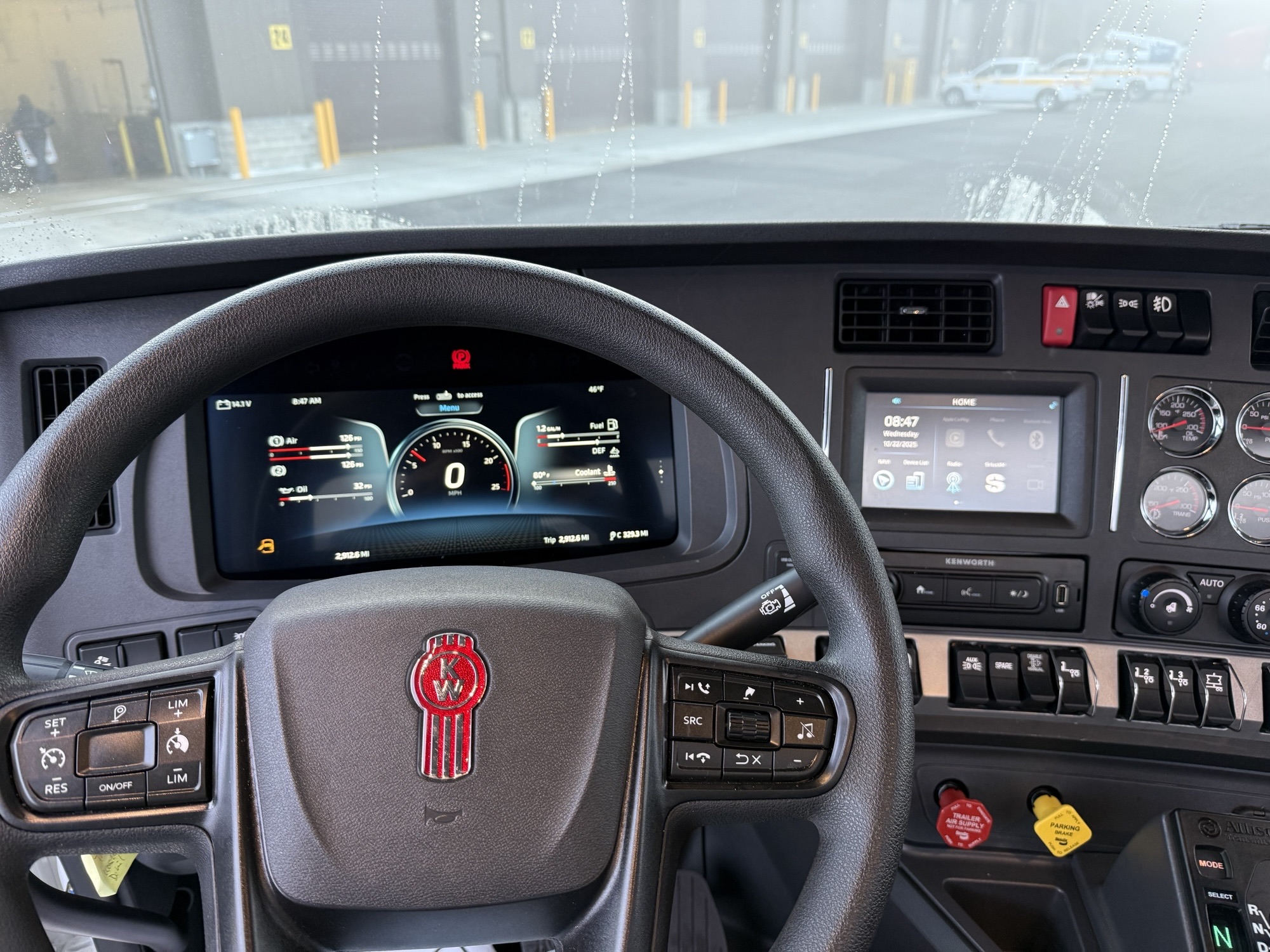 2025 Kenworth T880