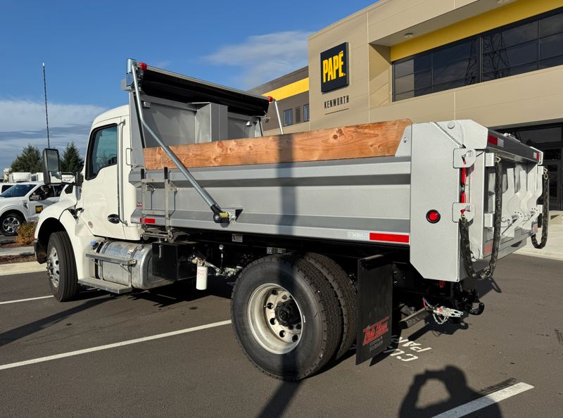 2025 Kenworth T280