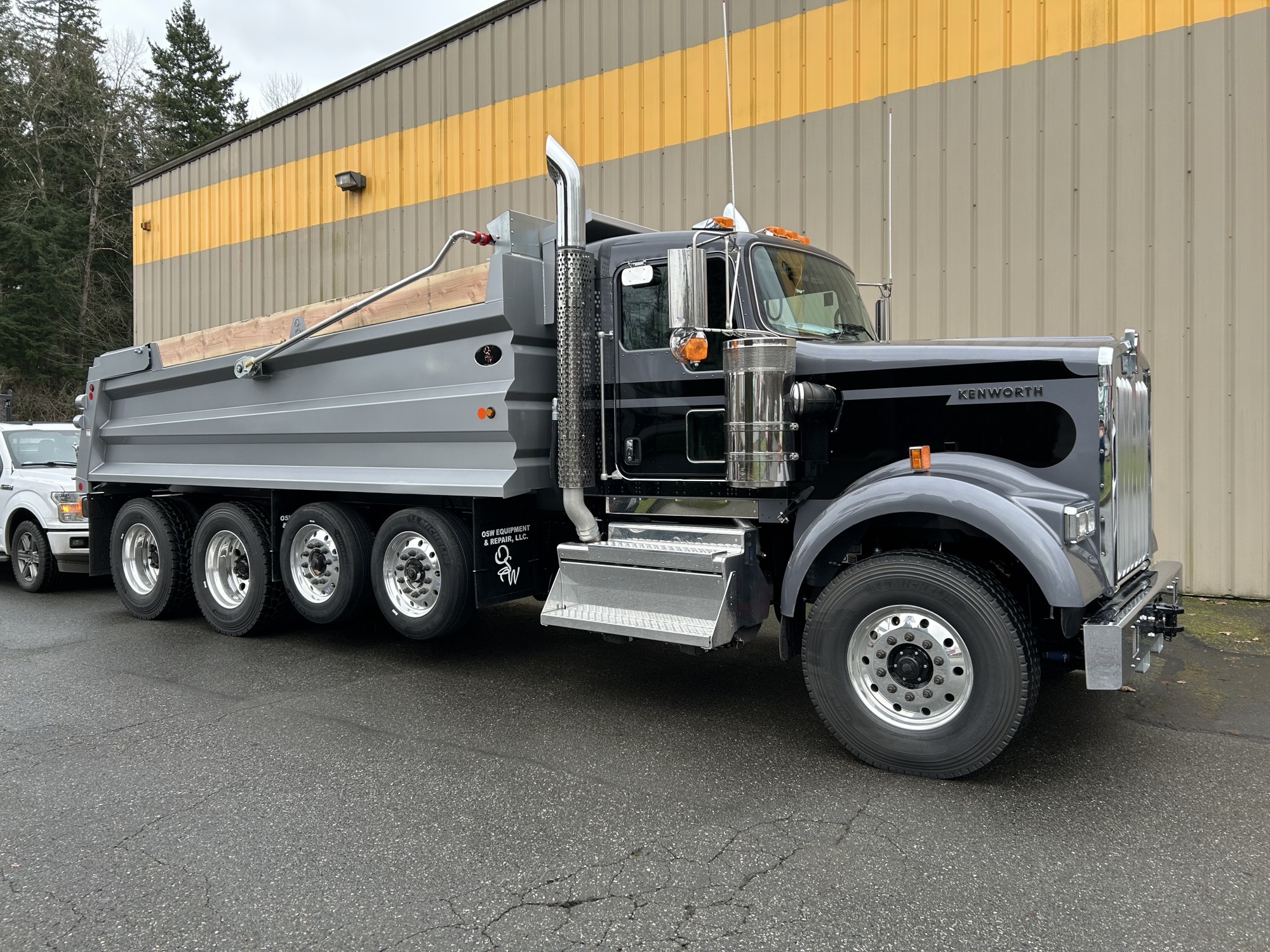 2026 Kenworth W900