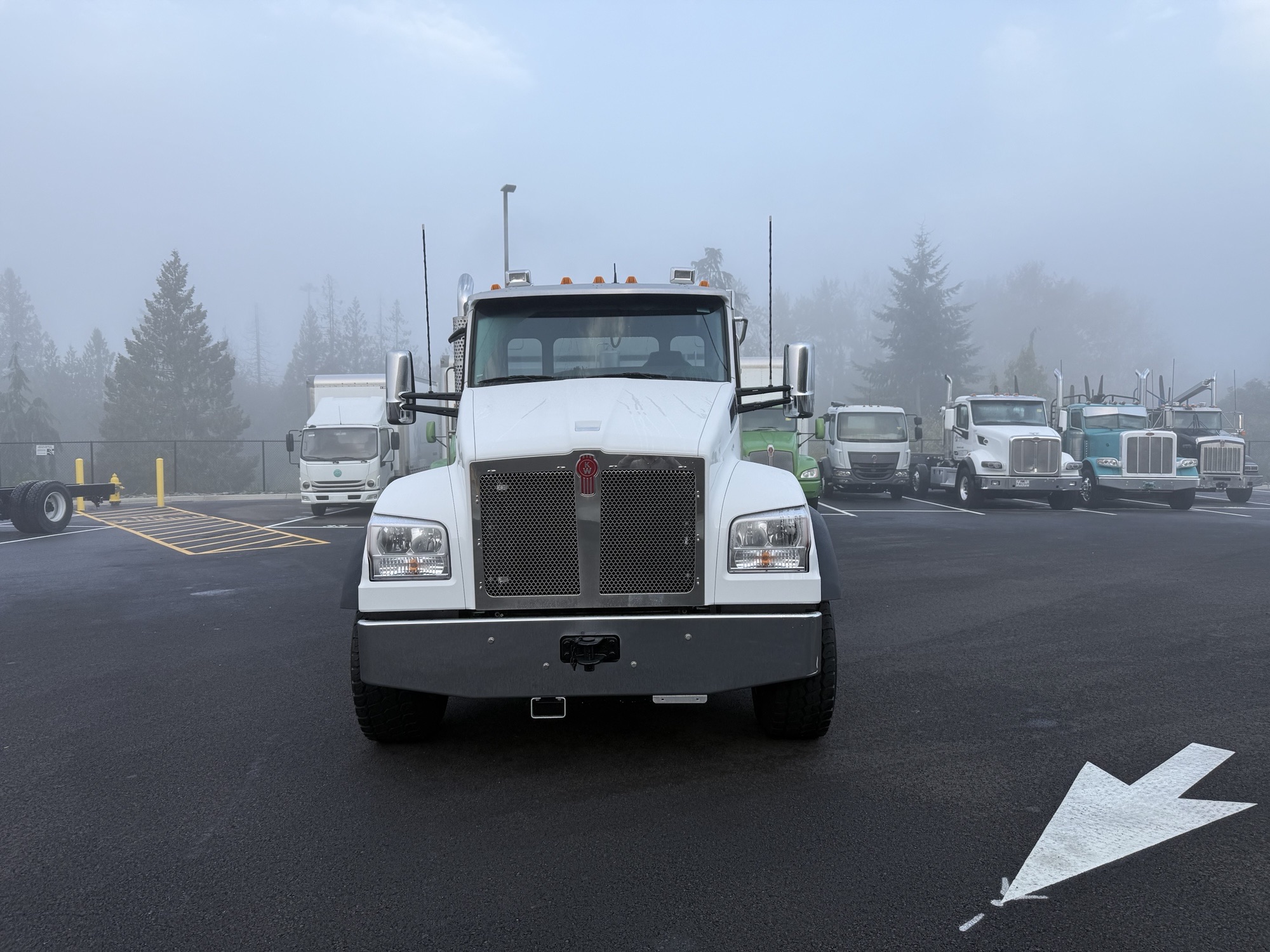 2025 Kenworth T880