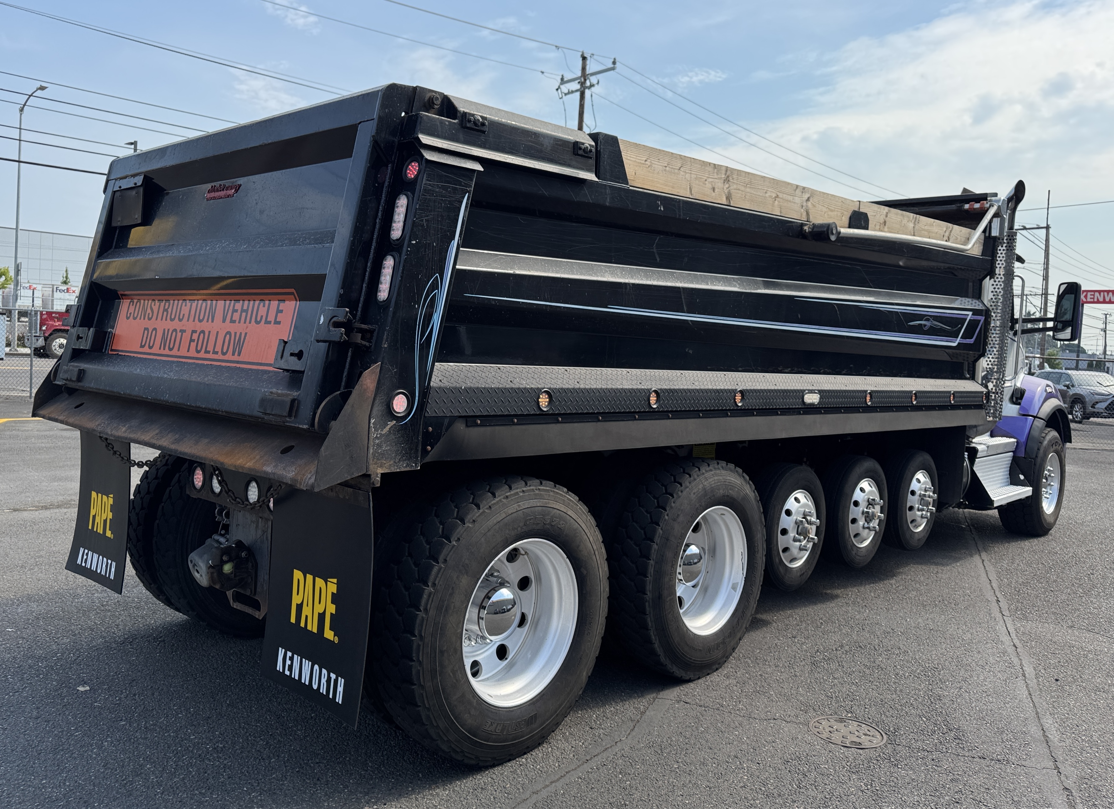 2021 Kenworth T880