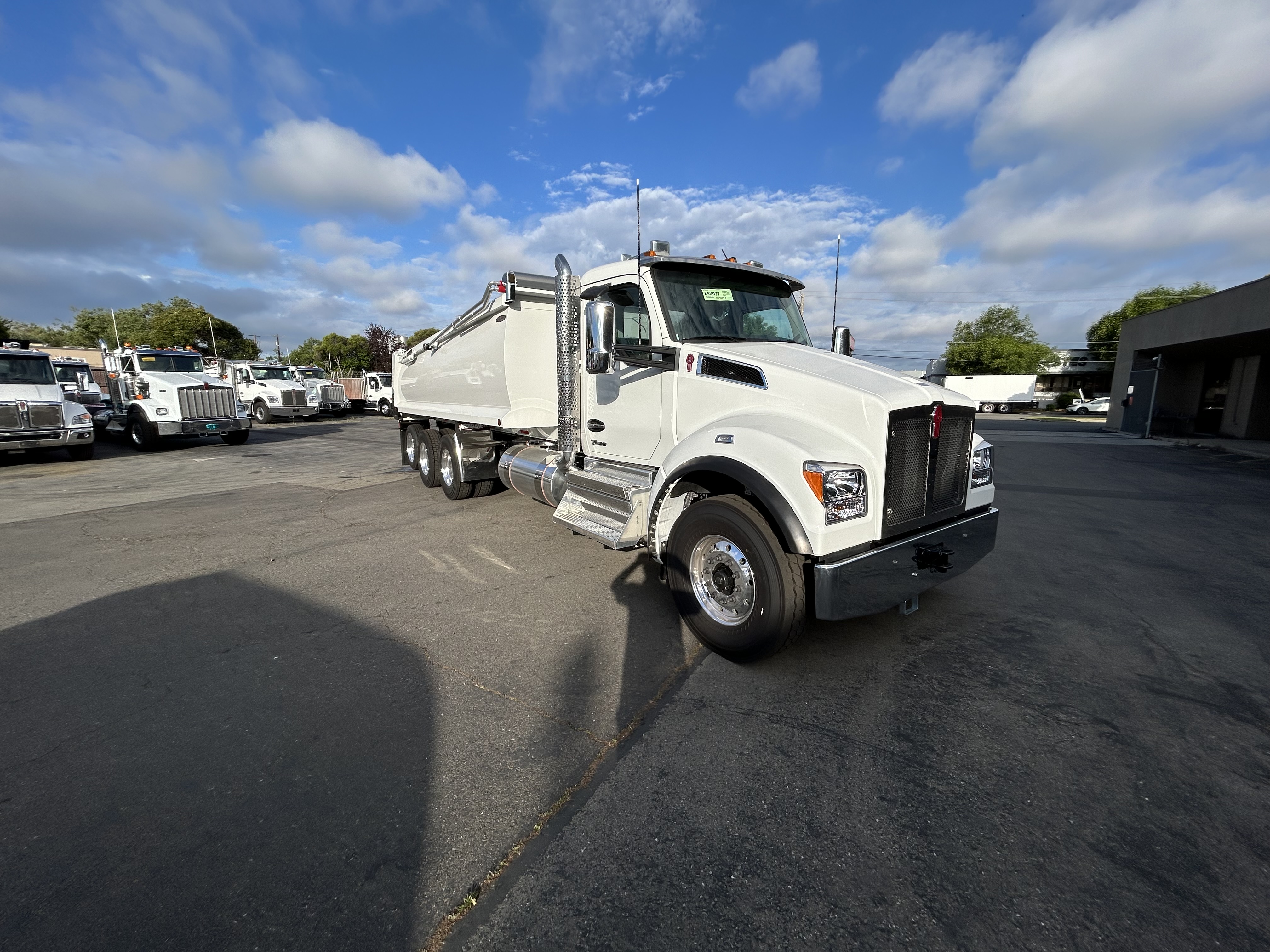 2026 Kenworth T880