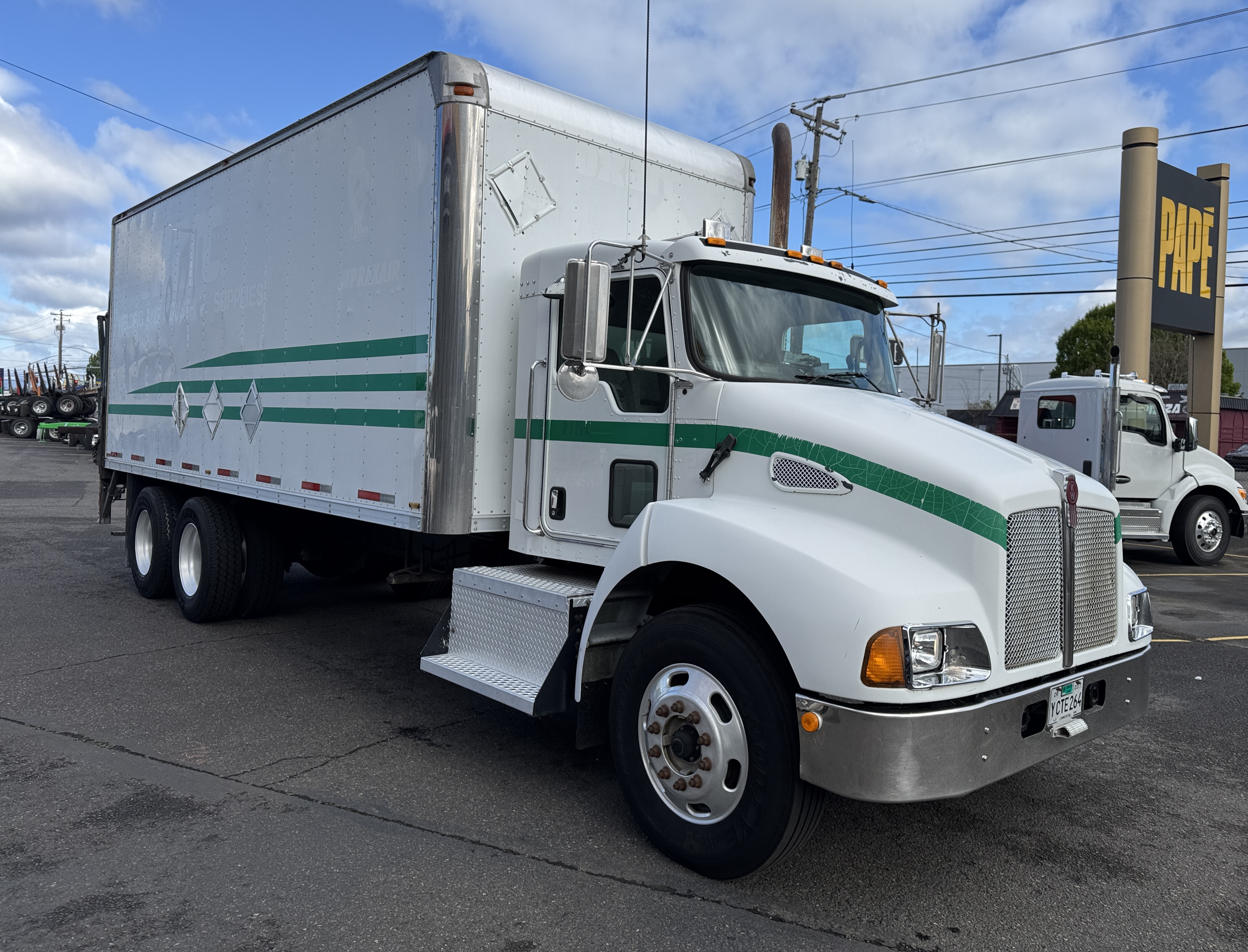2008 Kenworth T300