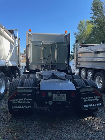 2025 Kenworth T880