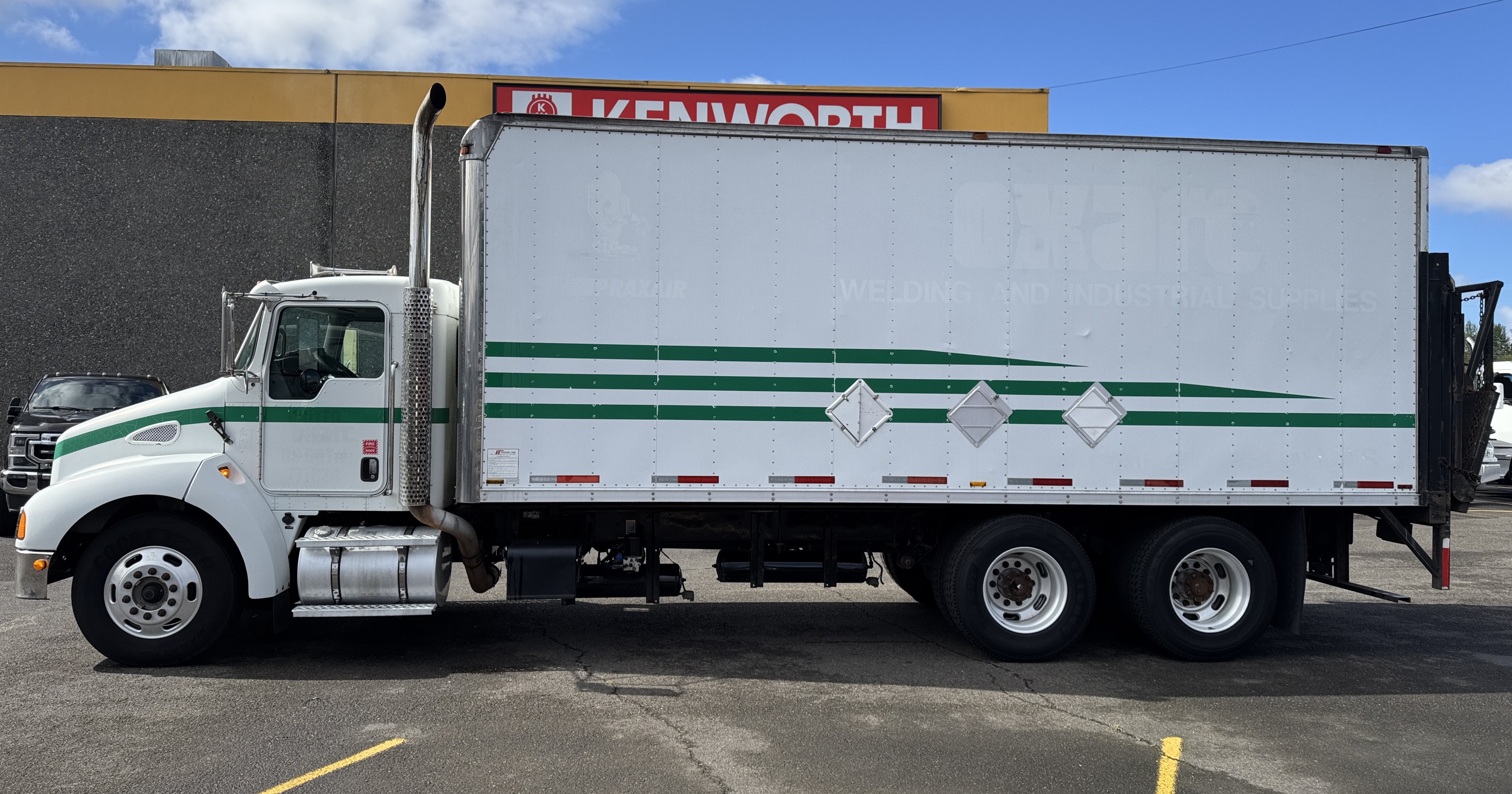 2008 Kenworth T300