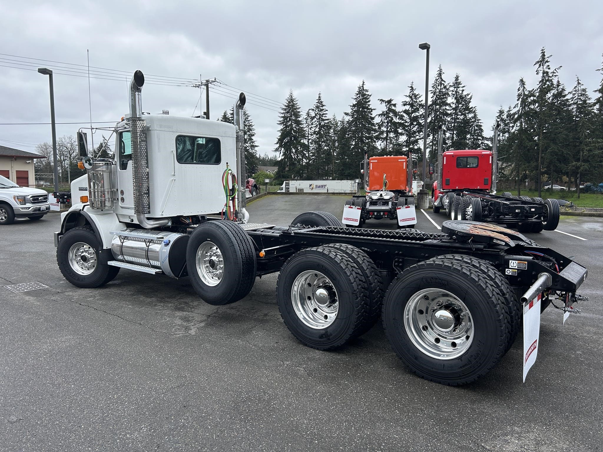 2025 Kenworth T800