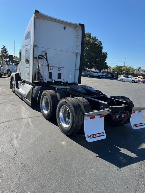 2025 Kenworth T680