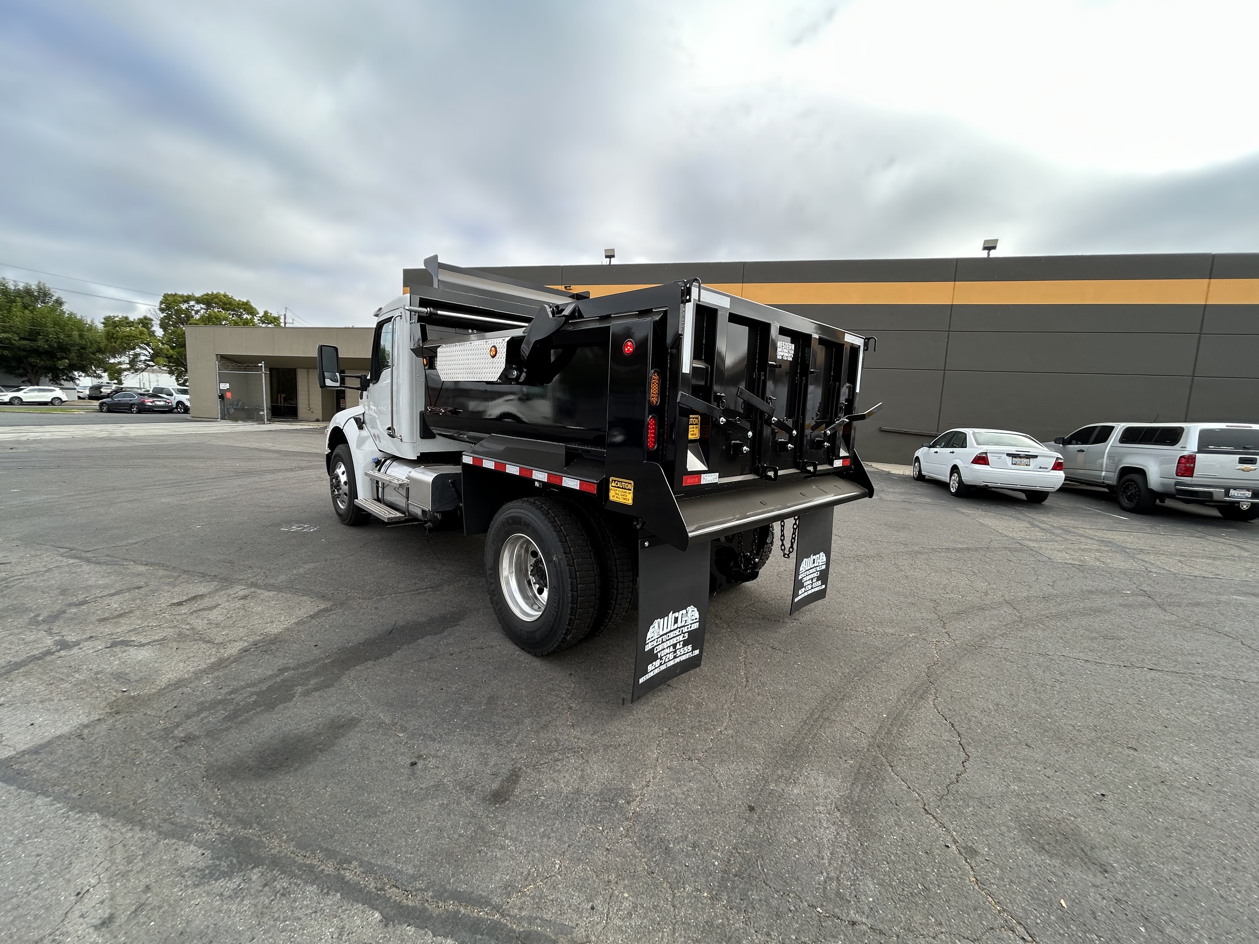 2025 Kenworth T280