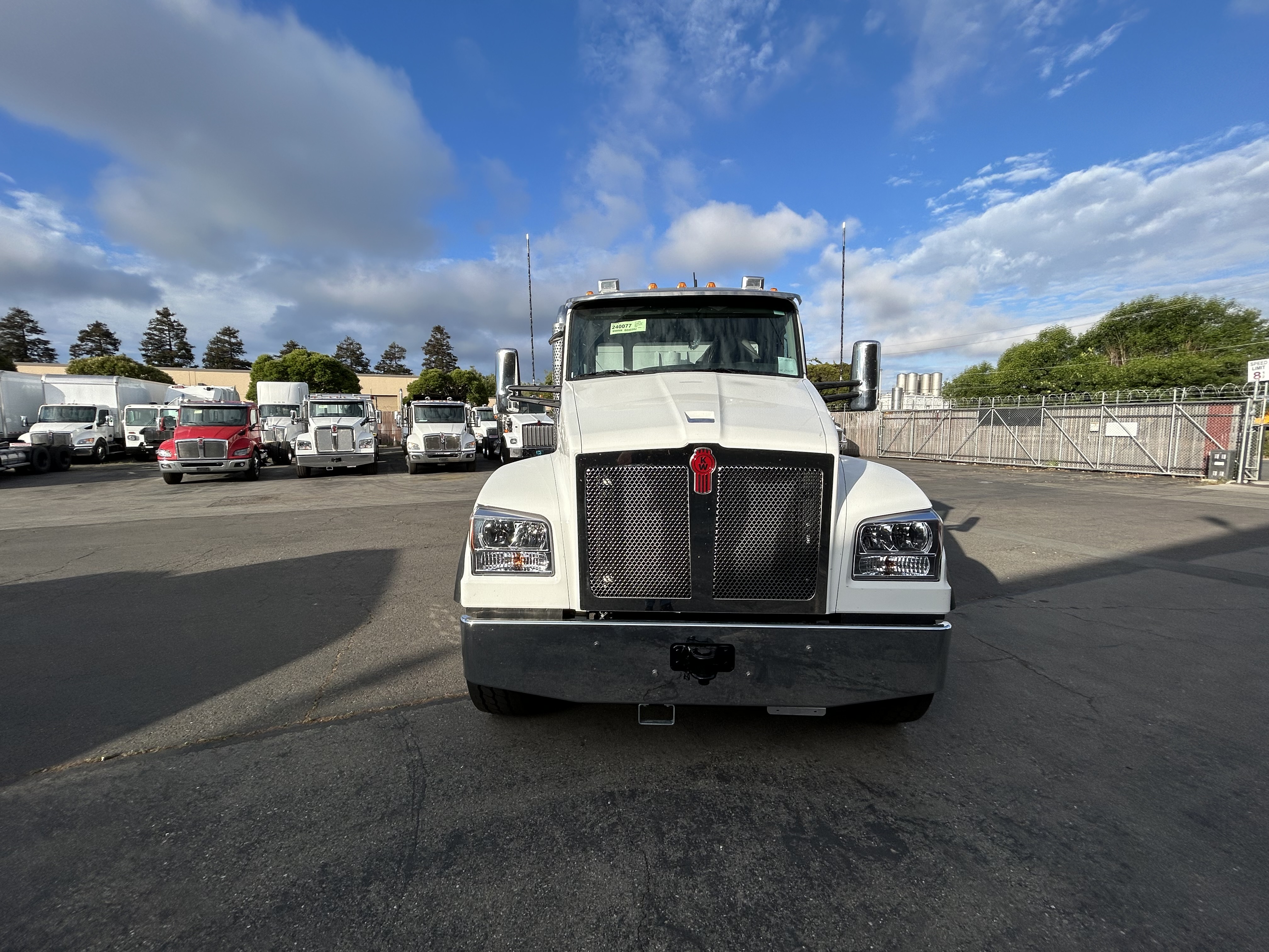 2026 Kenworth T880