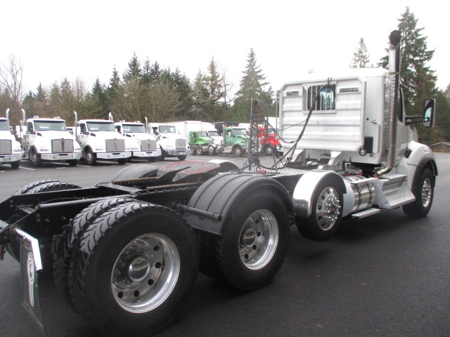 2020 Kenworth T880