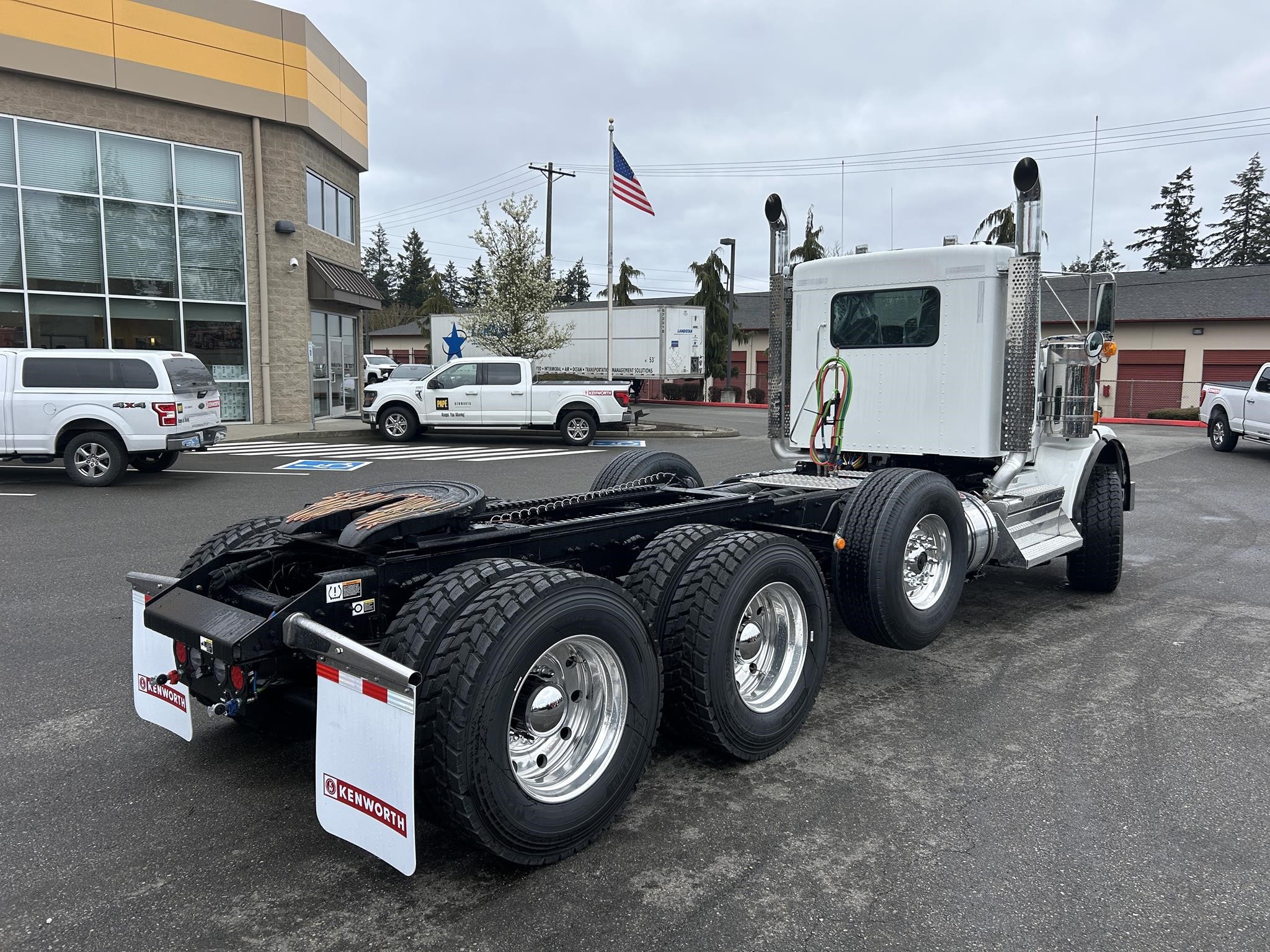 2025 Kenworth T800