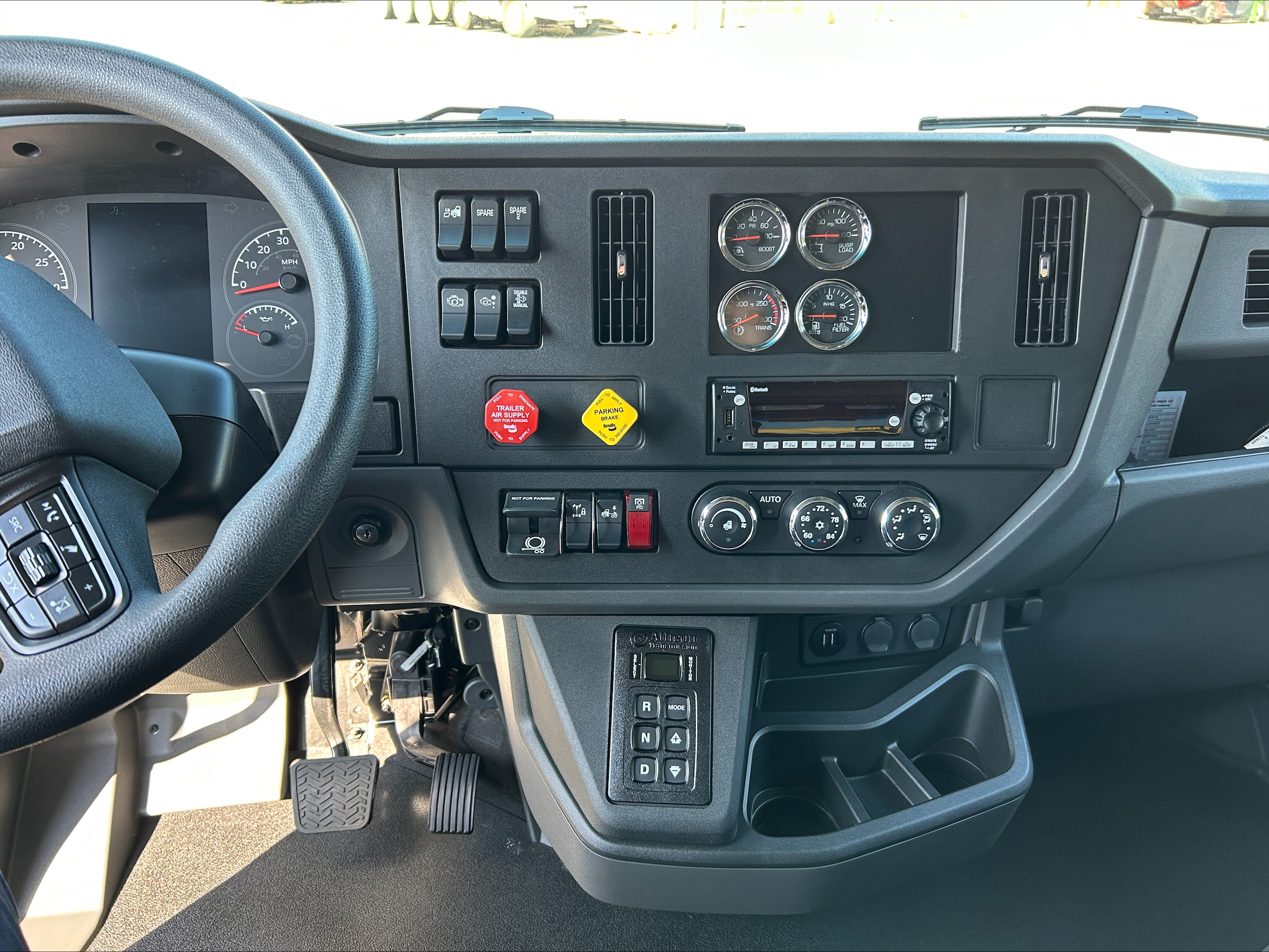 2025 Kenworth T380