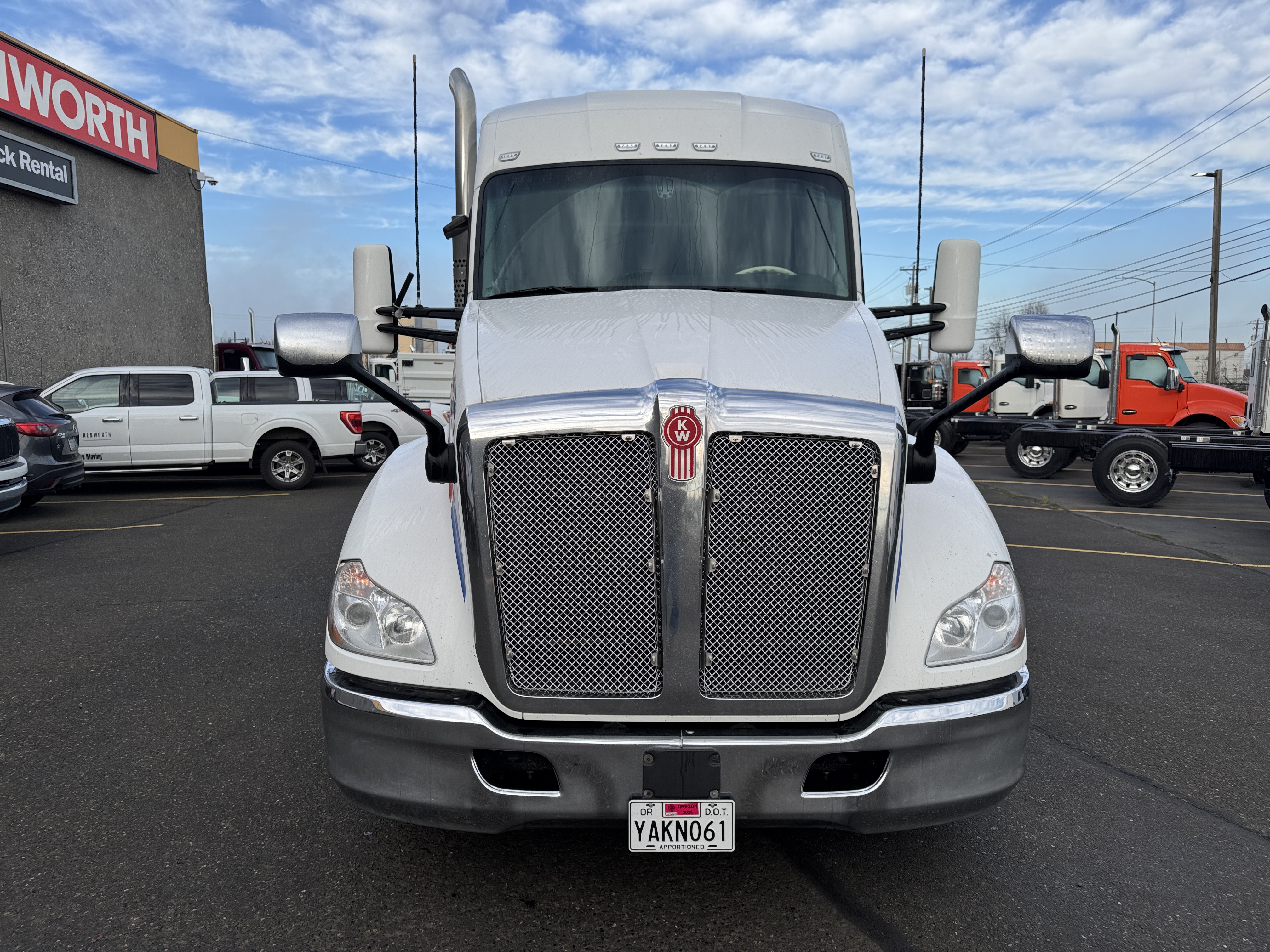 2022 Kenworth T680
