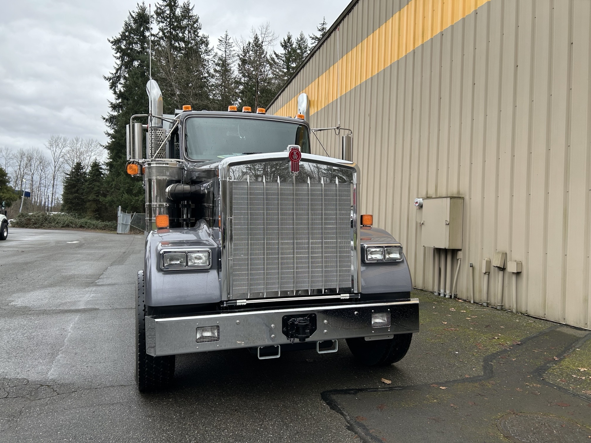 2026 Kenworth W900