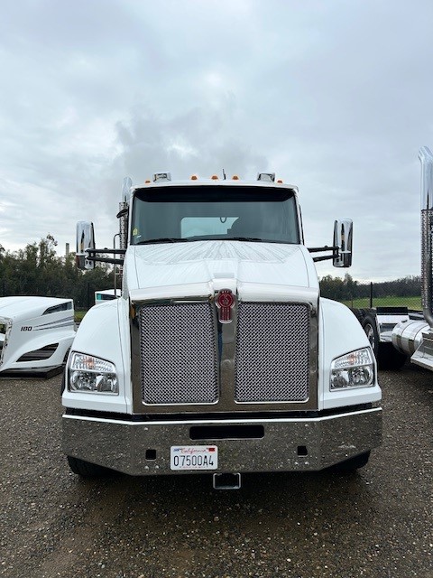 2025 Kenworth T800